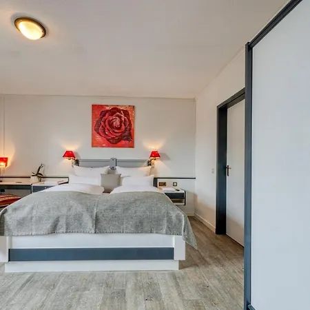 호텔 Seeblick Foersterhaus 3*