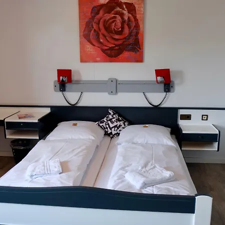 호텔 Seeblick Foersterhaus 3*
