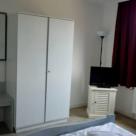 호텔 Seeblick Foersterhaus 3*