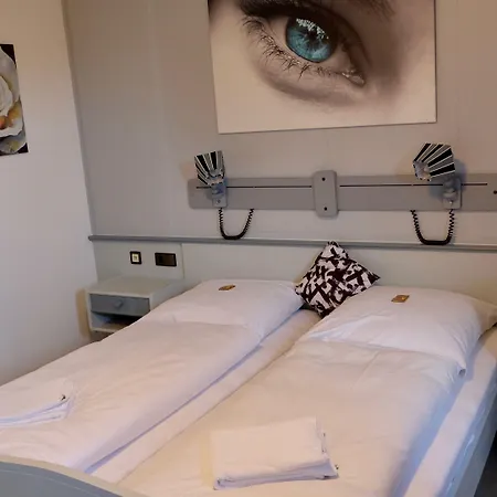 Seeblick Foersterhaus Hotel 3*