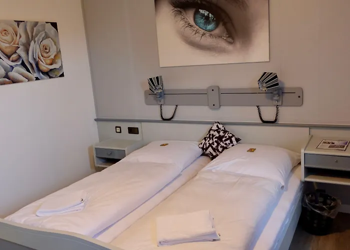 Seeblick Foersterhaus Hotel 3*